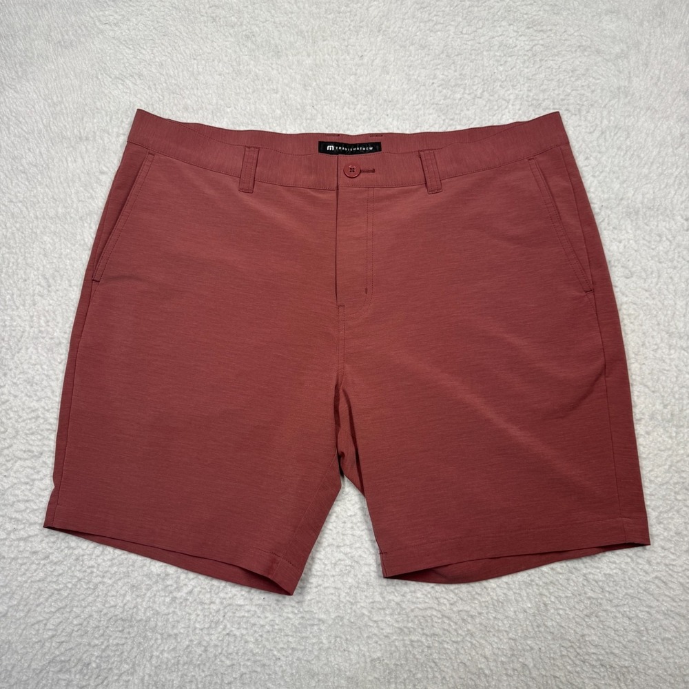 Travis Mathew Bermuda‎ Shorts Dusty Rose Red Comfort Stretch Golf Men's Size 40